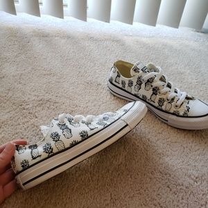 Pineapple Print Low Top Converse
